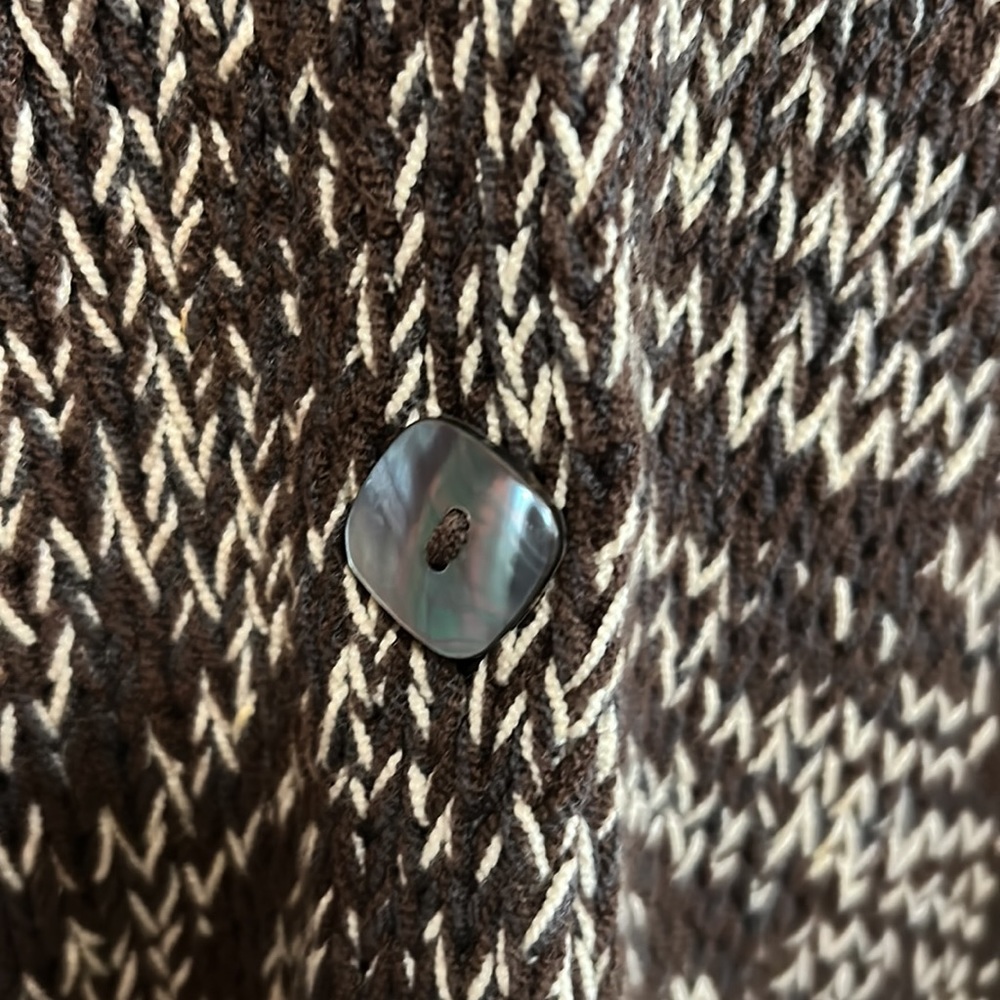 Lorena Antoniazzi vintage cardigan sweater.

[79] - Picture 3 of 6